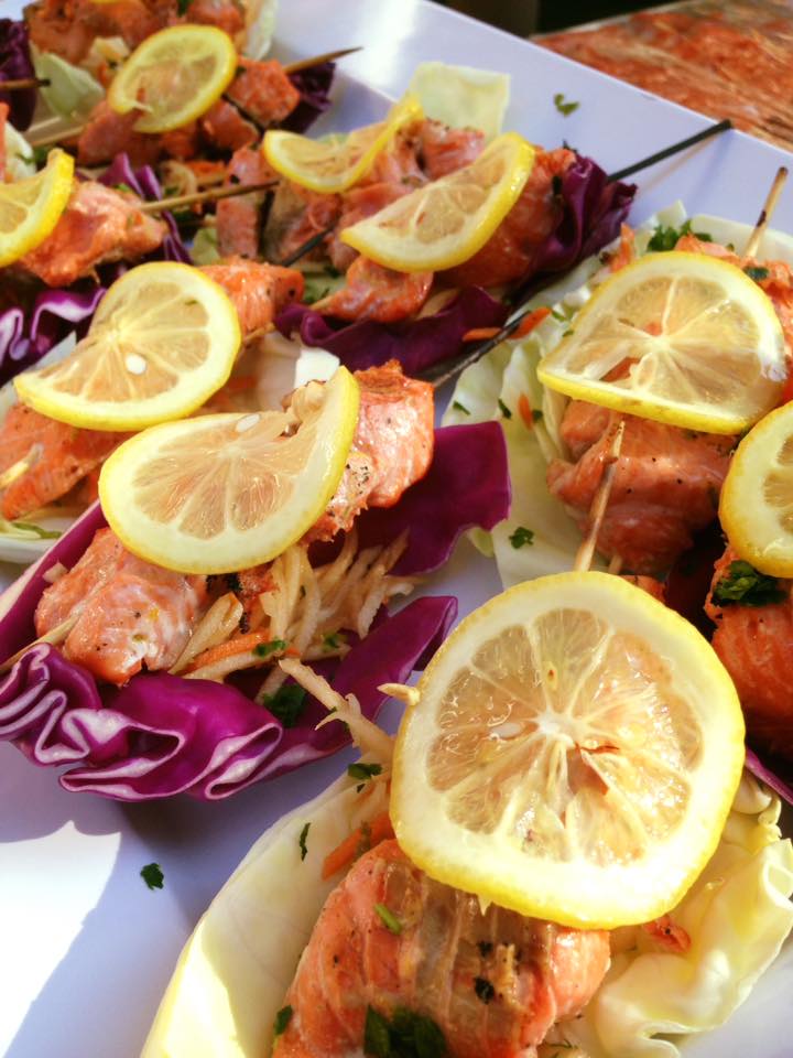 Discover how private chefs create personalized wellness-focused meals designed around nutrition, fitness, and healthy lifestyles.